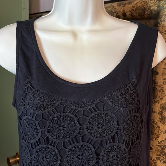 Cutest Ann Taylor Front Crochet Lace Black Tank Top Sz S/P - Picture 2 of 12